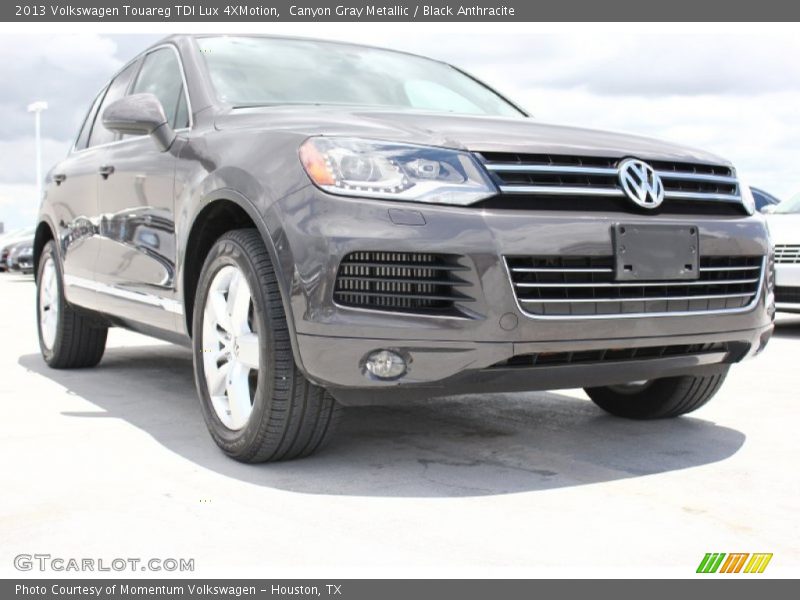 Canyon Gray Metallic / Black Anthracite 2013 Volkswagen Touareg TDI Lux 4XMotion