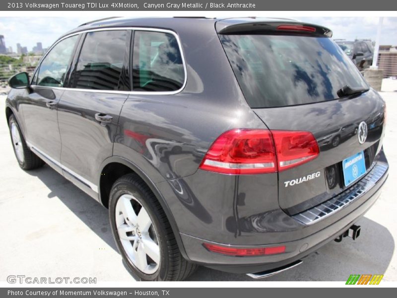Canyon Gray Metallic / Black Anthracite 2013 Volkswagen Touareg TDI Lux 4XMotion