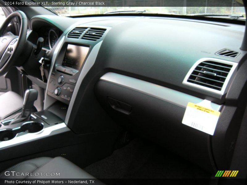 Sterling Gray / Charcoal Black 2014 Ford Explorer XLT