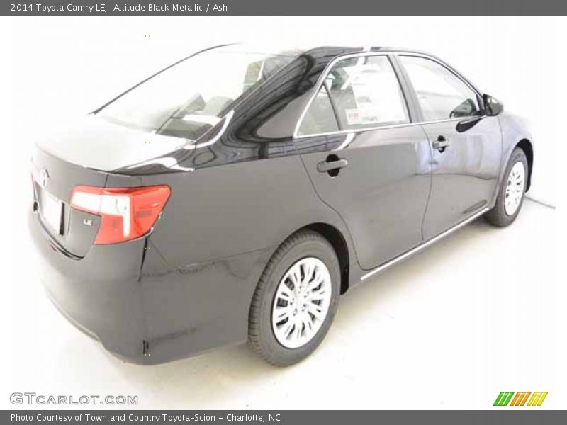 Attitude Black Metallic / Ash 2014 Toyota Camry LE