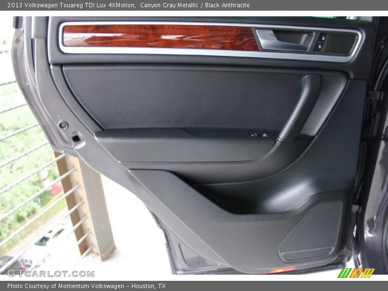 Canyon Gray Metallic / Black Anthracite 2013 Volkswagen Touareg TDI Lux 4XMotion