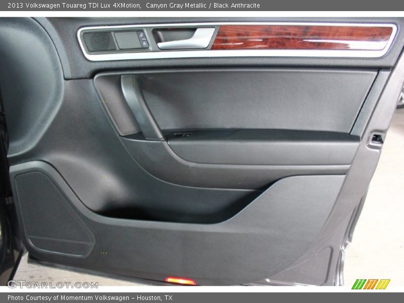Canyon Gray Metallic / Black Anthracite 2013 Volkswagen Touareg TDI Lux 4XMotion