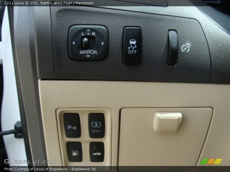 Starfire White Pearl / Parchment 2011 Lexus ES 350