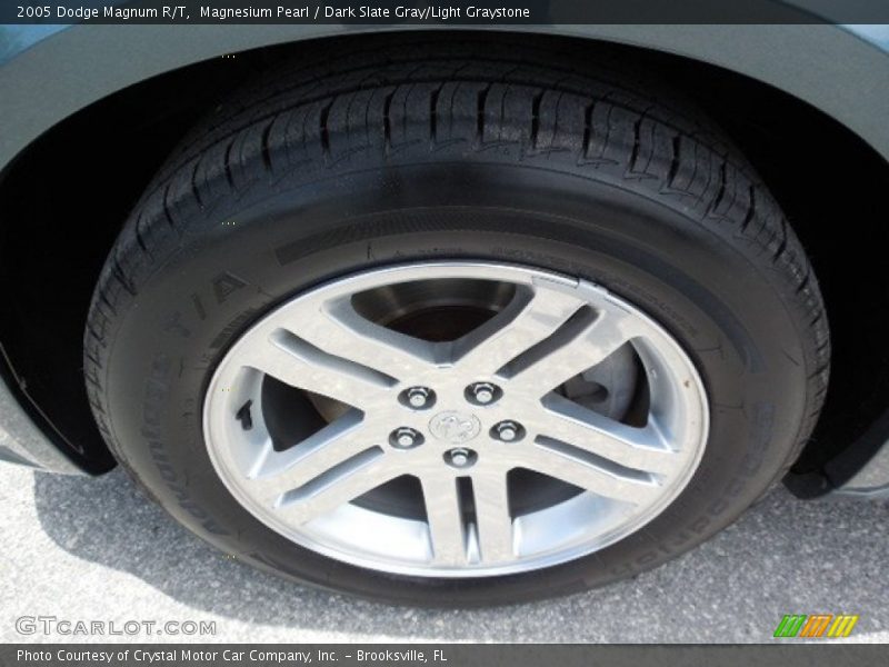 Magnesium Pearl / Dark Slate Gray/Light Graystone 2005 Dodge Magnum R/T