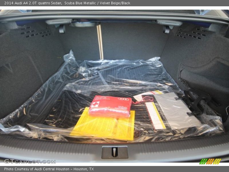 Scuba Blue Metallic / Velvet Beige/Black 2014 Audi A4 2.0T quattro Sedan
