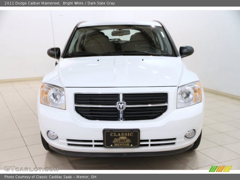 Bright White / Dark Slate Gray 2011 Dodge Caliber Mainstreet