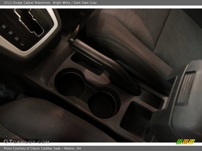 Bright White / Dark Slate Gray 2011 Dodge Caliber Mainstreet