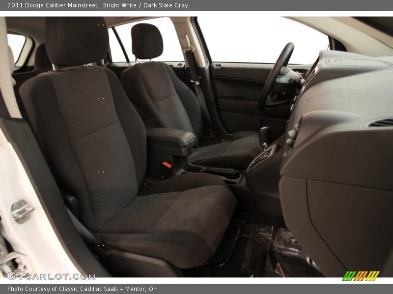 Bright White / Dark Slate Gray 2011 Dodge Caliber Mainstreet