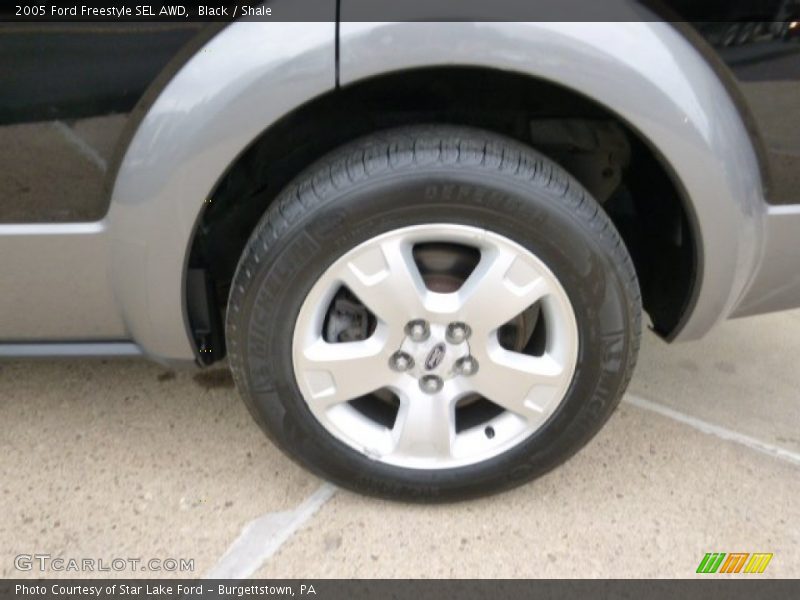  2005 Freestyle SEL AWD Wheel
