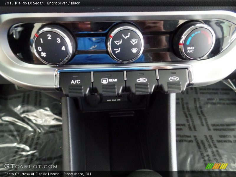 Bright Silver / Black 2013 Kia Rio LX Sedan