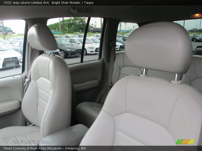 Bright Silver Metallic / Taupe 2002 Jeep Liberty Limited 4x4