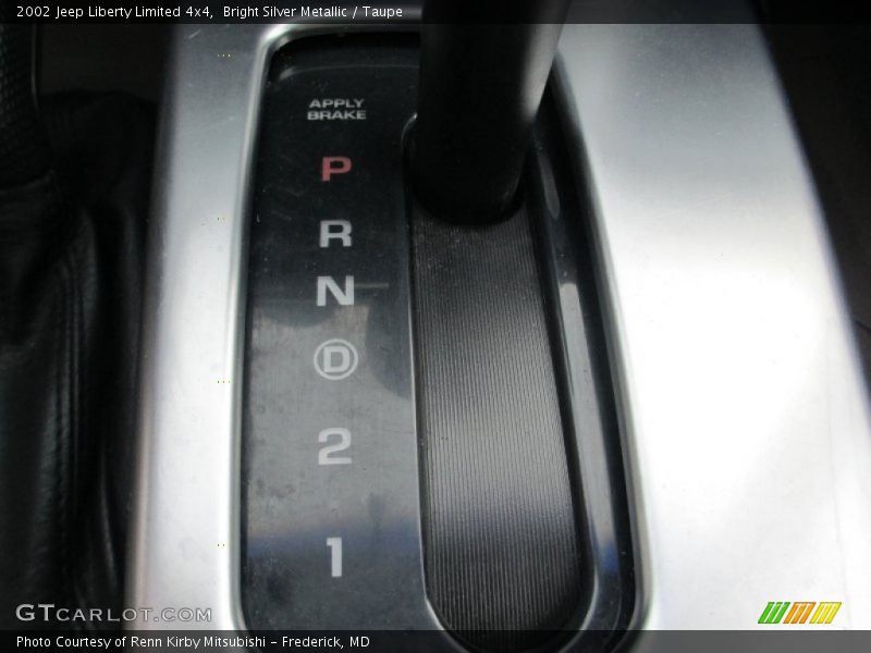 Bright Silver Metallic / Taupe 2002 Jeep Liberty Limited 4x4