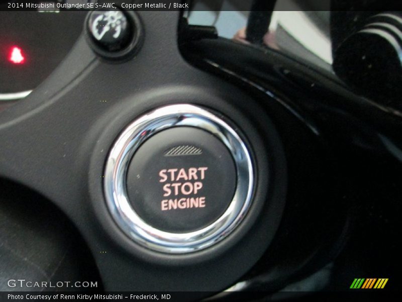 Copper Metallic / Black 2014 Mitsubishi Outlander SE S-AWC