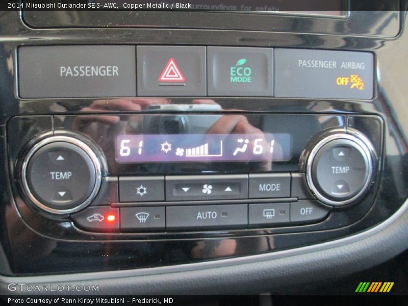 Copper Metallic / Black 2014 Mitsubishi Outlander SE S-AWC