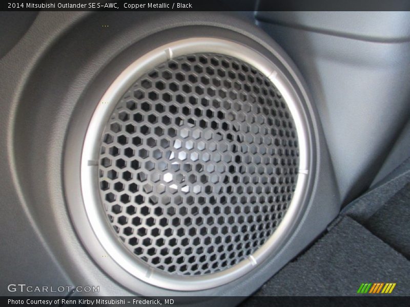Copper Metallic / Black 2014 Mitsubishi Outlander SE S-AWC