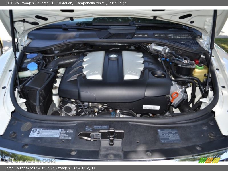 Campanella White / Pure Beige 2010 Volkswagen Touareg TDI 4XMotion