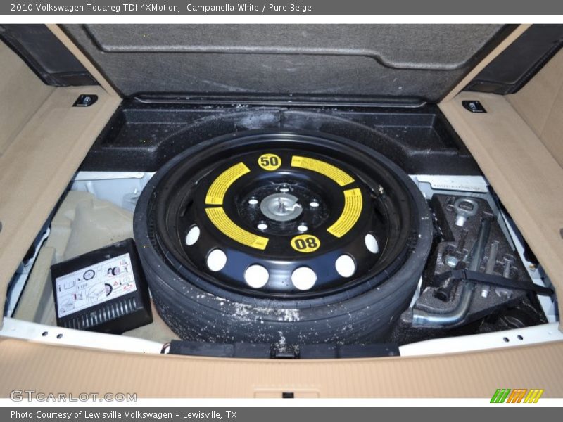 Campanella White / Pure Beige 2010 Volkswagen Touareg TDI 4XMotion