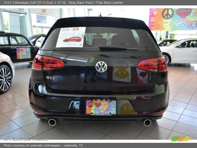 Deep Black Pearl / Titan Black Leather 2015 Volkswagen Golf GTI 4-Door 2.0T SE