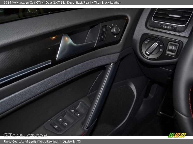 Deep Black Pearl / Titan Black Leather 2015 Volkswagen Golf GTI 4-Door 2.0T SE