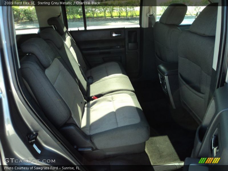Sterling Grey Metallic / Charcoal Black 2009 Ford Flex SE