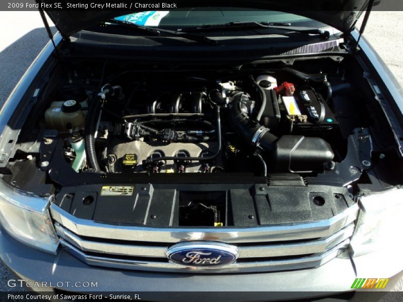 Sterling Grey Metallic / Charcoal Black 2009 Ford Flex SE