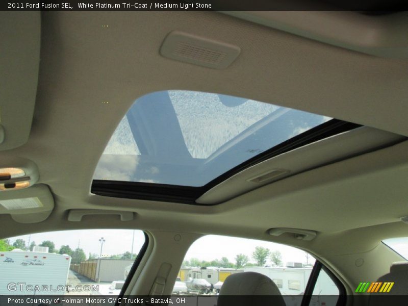 White Platinum Tri-Coat / Medium Light Stone 2011 Ford Fusion SEL