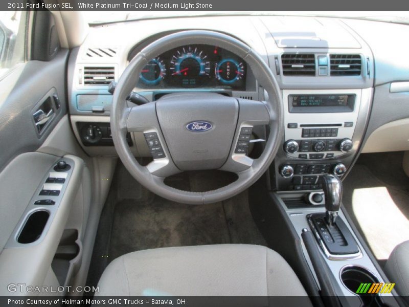 White Platinum Tri-Coat / Medium Light Stone 2011 Ford Fusion SEL