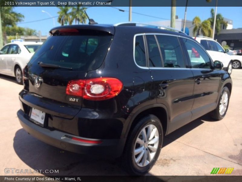 Deep Black Metallic / Charcoal 2011 Volkswagen Tiguan SE