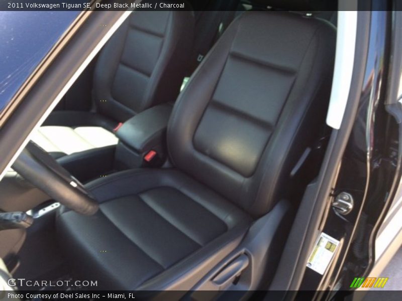 Deep Black Metallic / Charcoal 2011 Volkswagen Tiguan SE