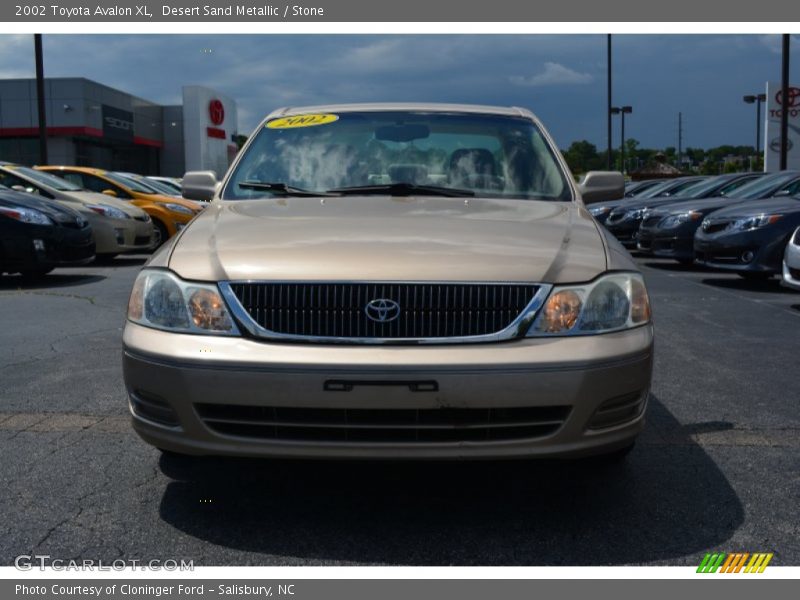 Desert Sand Metallic / Stone 2002 Toyota Avalon XL