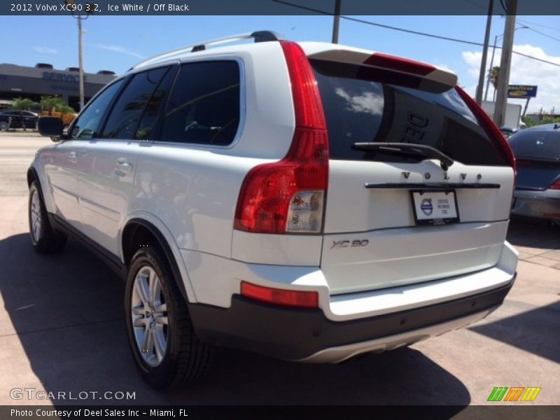 Ice White / Off Black 2012 Volvo XC90 3.2