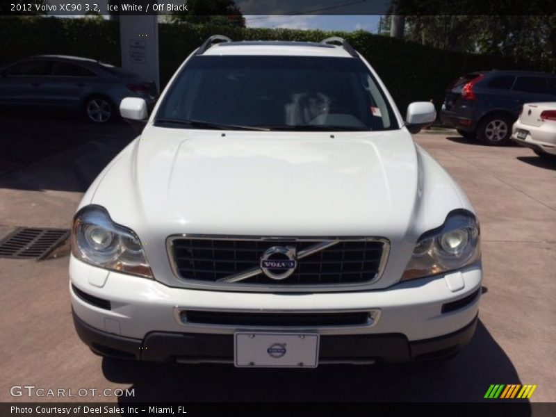 Ice White / Off Black 2012 Volvo XC90 3.2