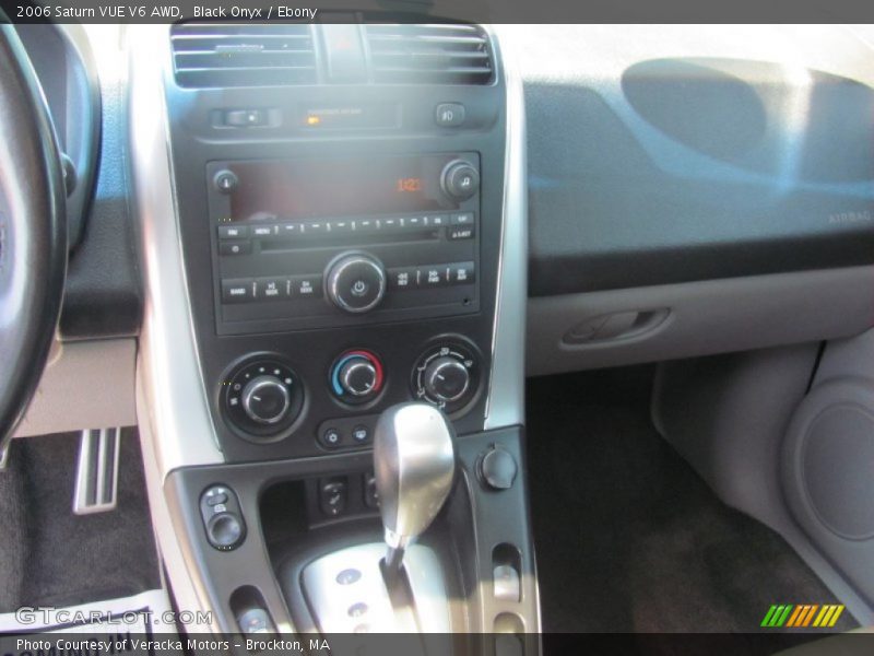 Black Onyx / Ebony 2006 Saturn VUE V6 AWD