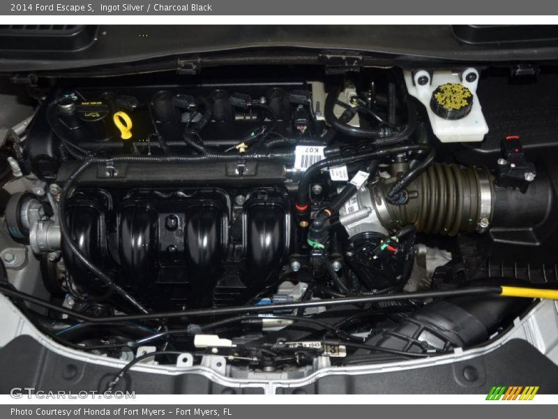 Ingot Silver / Charcoal Black 2014 Ford Escape S