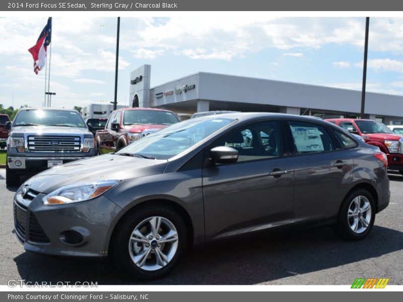 Sterling Gray / Charcoal Black 2014 Ford Focus SE Sedan