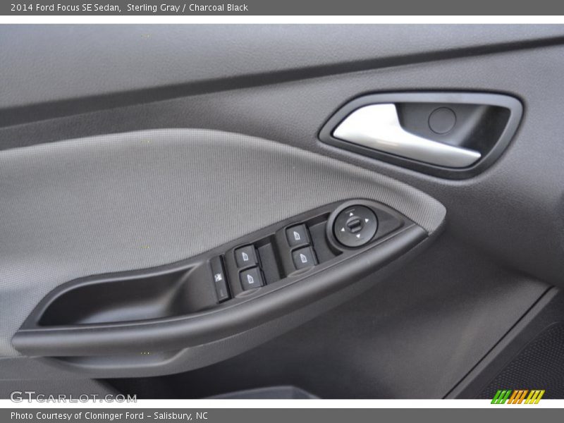 Sterling Gray / Charcoal Black 2014 Ford Focus SE Sedan