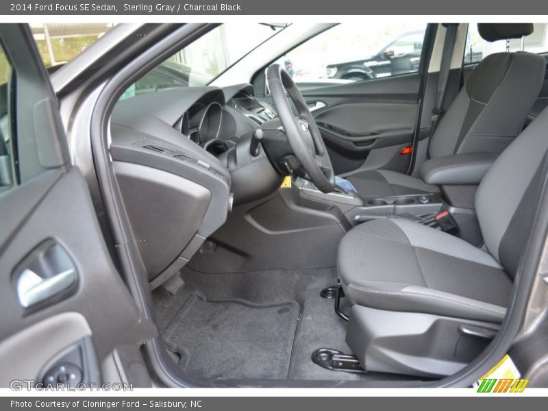 Sterling Gray / Charcoal Black 2014 Ford Focus SE Sedan