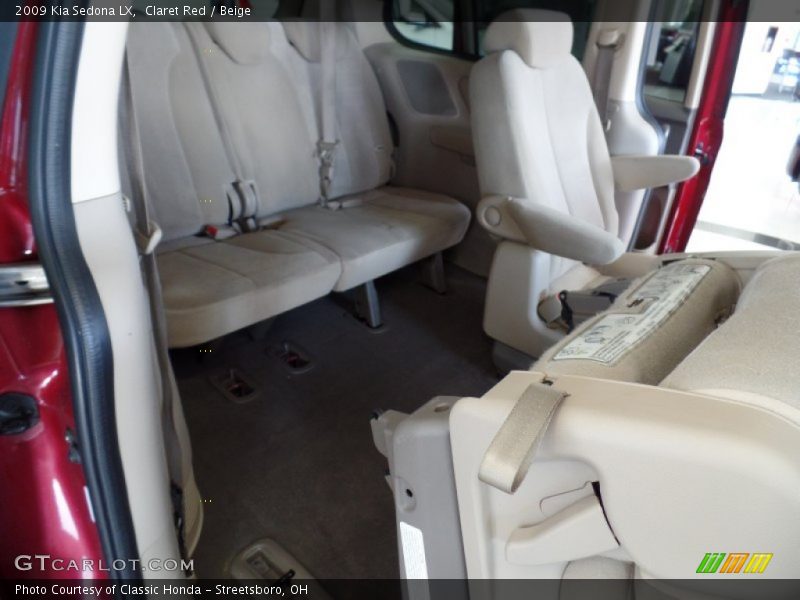 Claret Red / Beige 2009 Kia Sedona LX