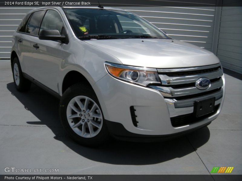 Ingot Silver / Charcoal Black 2014 Ford Edge SE