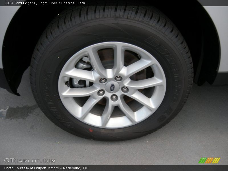Ingot Silver / Charcoal Black 2014 Ford Edge SE