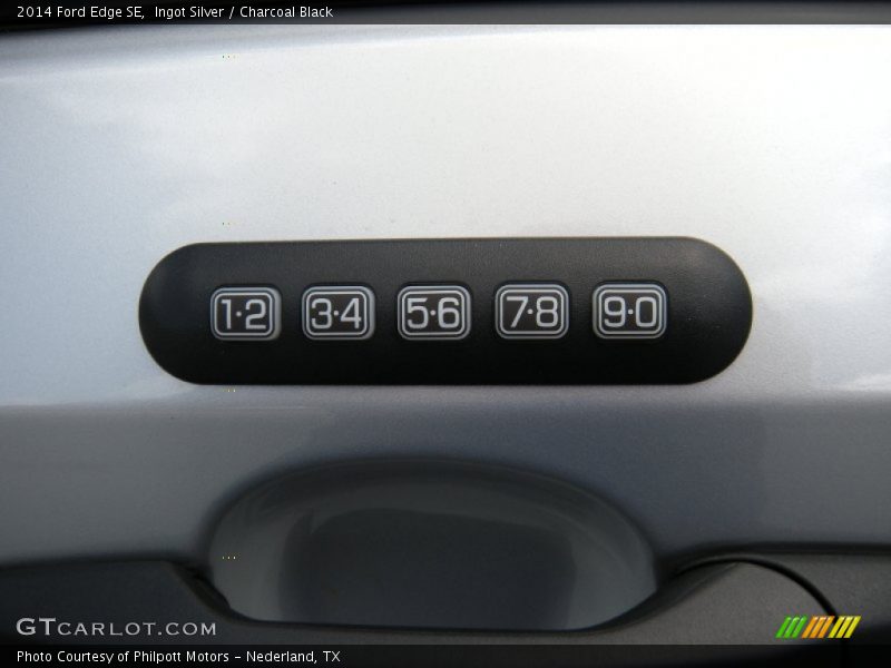 Ingot Silver / Charcoal Black 2014 Ford Edge SE