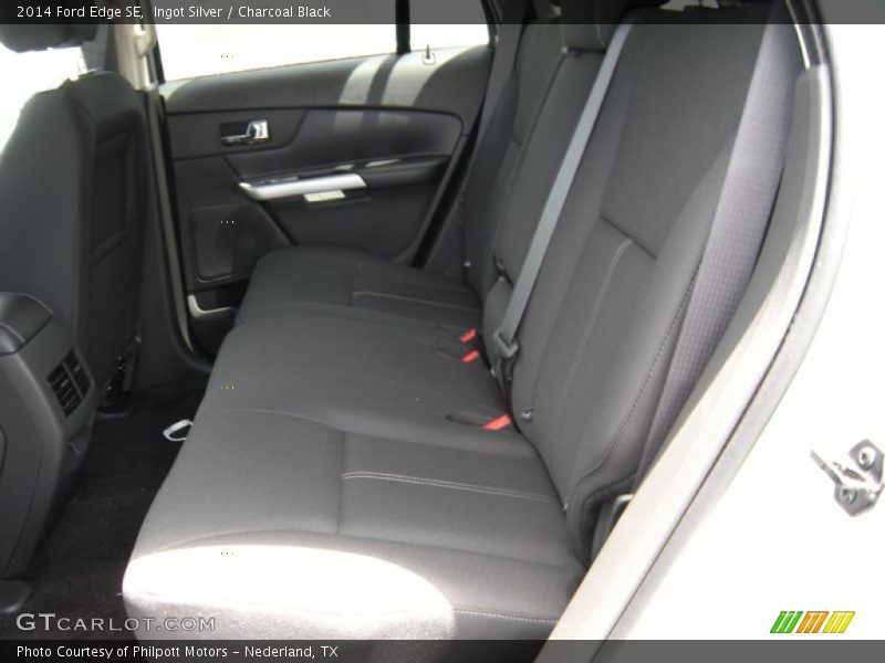 Ingot Silver / Charcoal Black 2014 Ford Edge SE