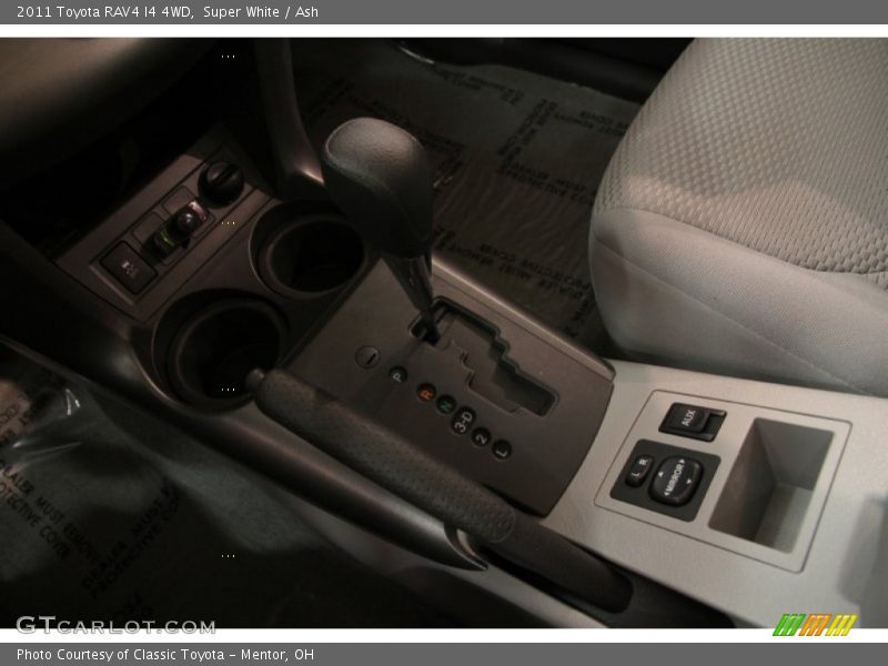 Super White / Ash 2011 Toyota RAV4 I4 4WD