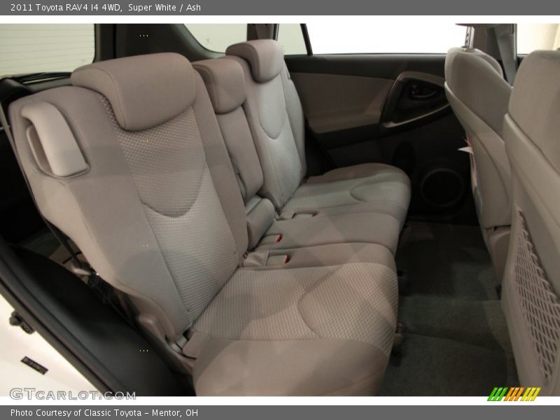 Super White / Ash 2011 Toyota RAV4 I4 4WD