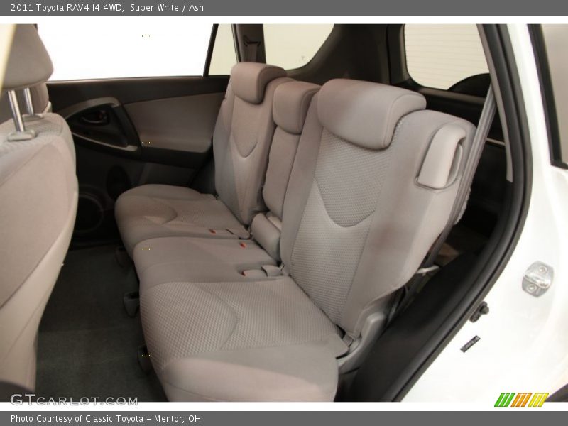Super White / Ash 2011 Toyota RAV4 I4 4WD