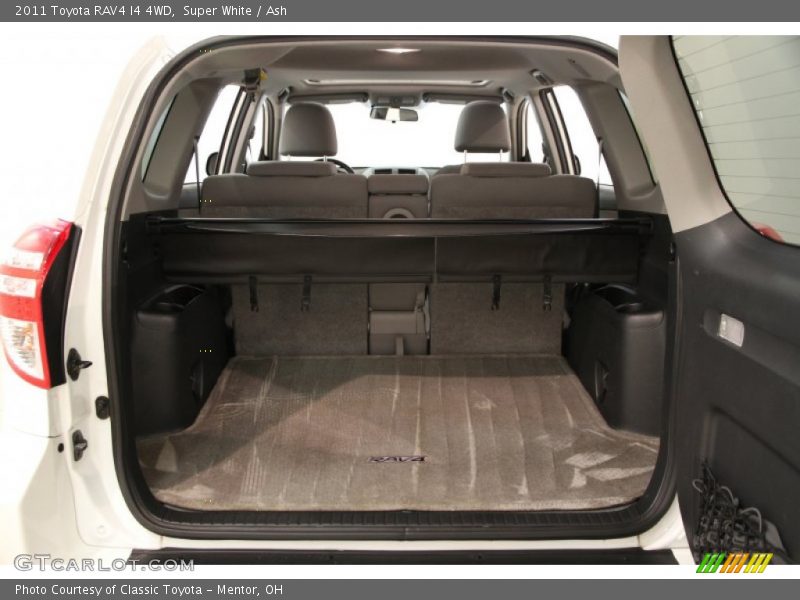 Super White / Ash 2011 Toyota RAV4 I4 4WD