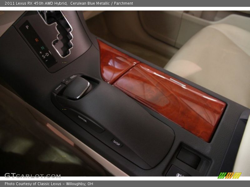 Controls of 2011 RX 450h AWD Hybrid