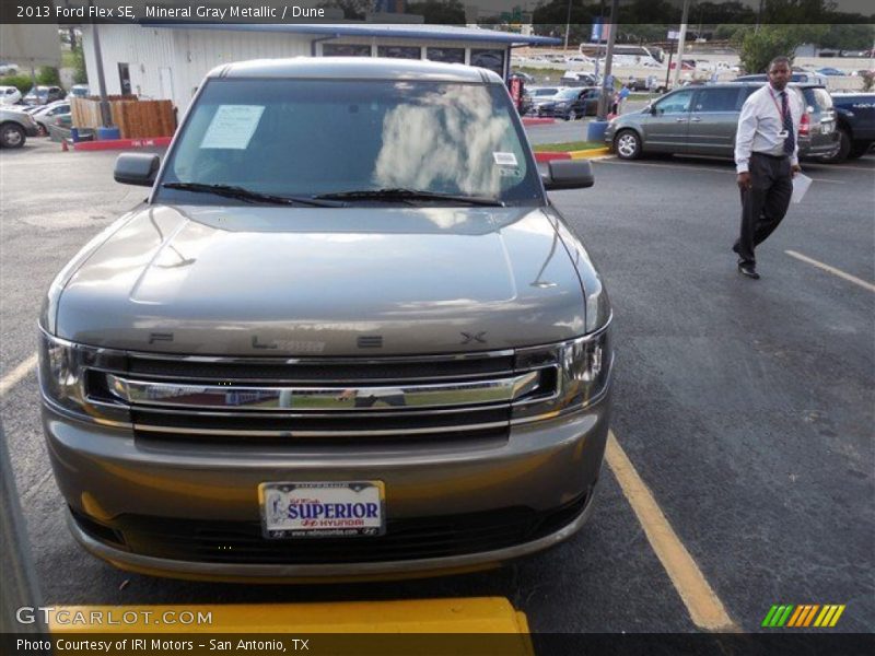 Mineral Gray Metallic / Dune 2013 Ford Flex SE