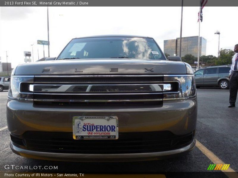 Mineral Gray Metallic / Dune 2013 Ford Flex SE