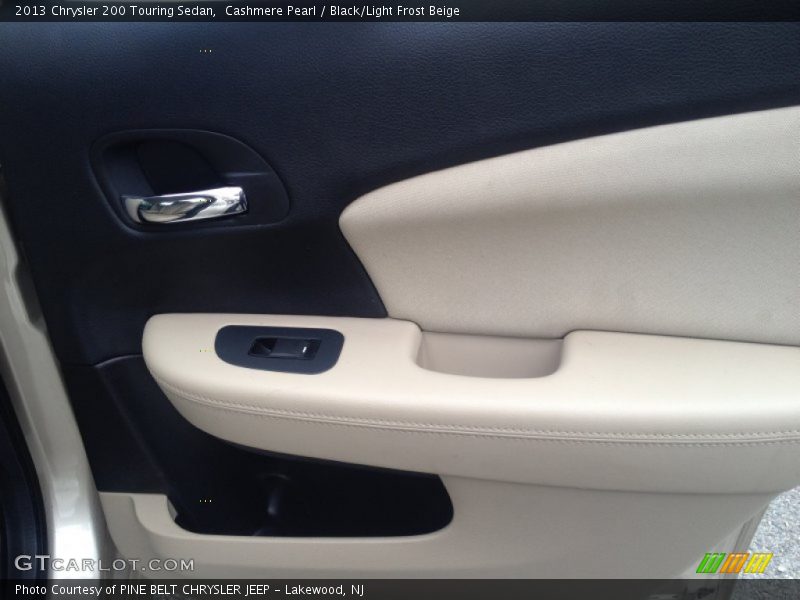Cashmere Pearl / Black/Light Frost Beige 2013 Chrysler 200 Touring Sedan
